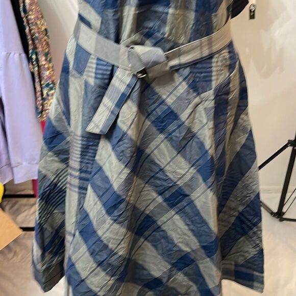 NWT Club Monaco Plaid Seamed V-Neck Dress size 6 - Picture 5 of 13